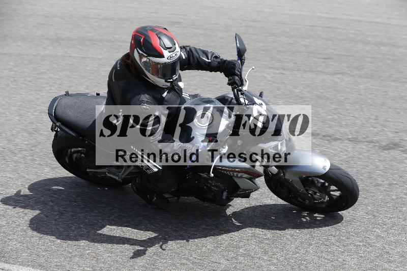 /Archiv-2024/29 12.06.2024 MOTO.CH Track Day ADR/Gruppe blau/103